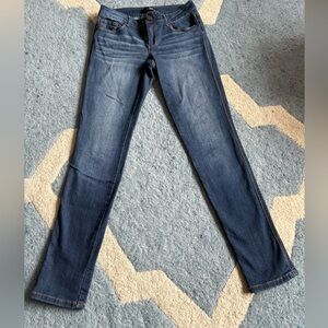 Size 27 1822 Denim brand skinny jeans, worn only a few times.